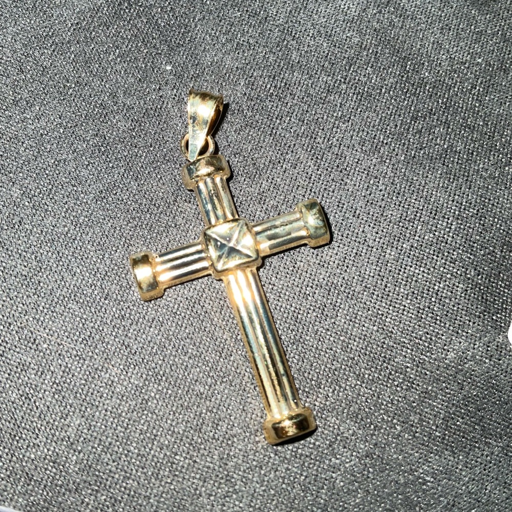 14 KT Cross pendant